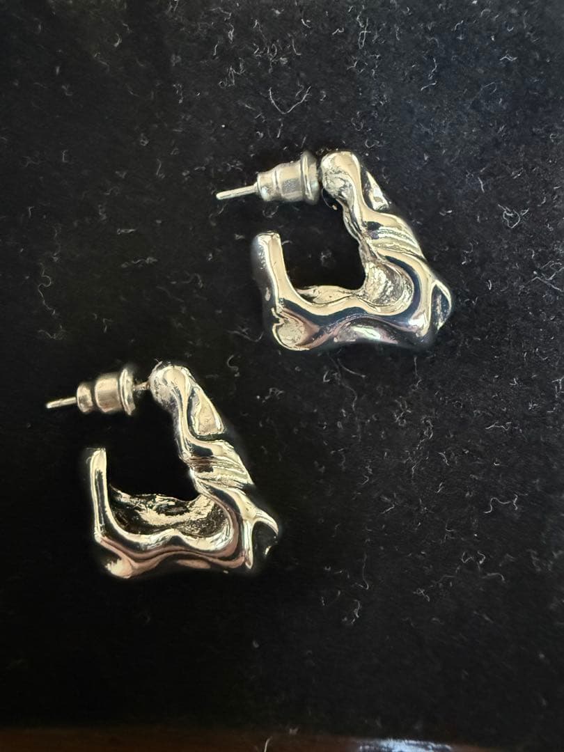 完売品　ジェントルイス　jent louis ピアス 両耳用