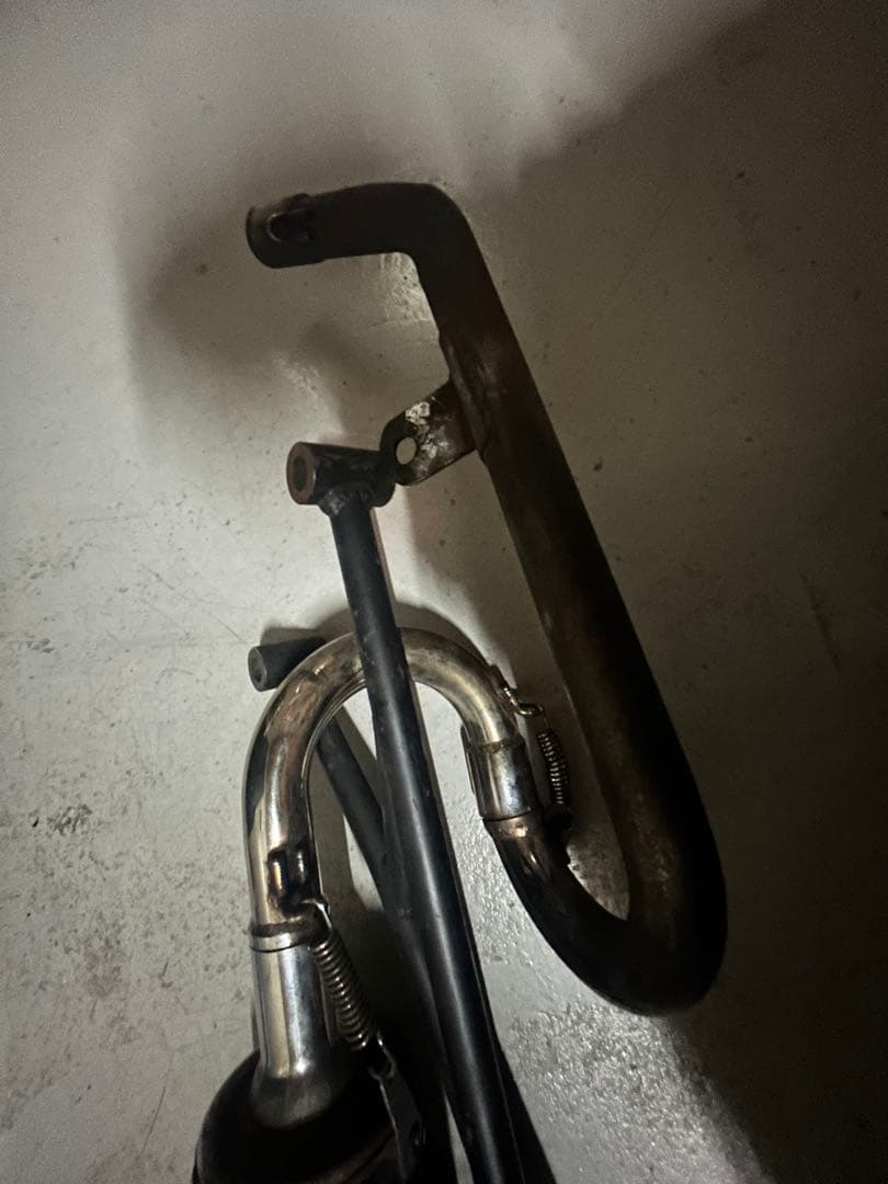 アドレスv125g トルネードベリアルマフラー