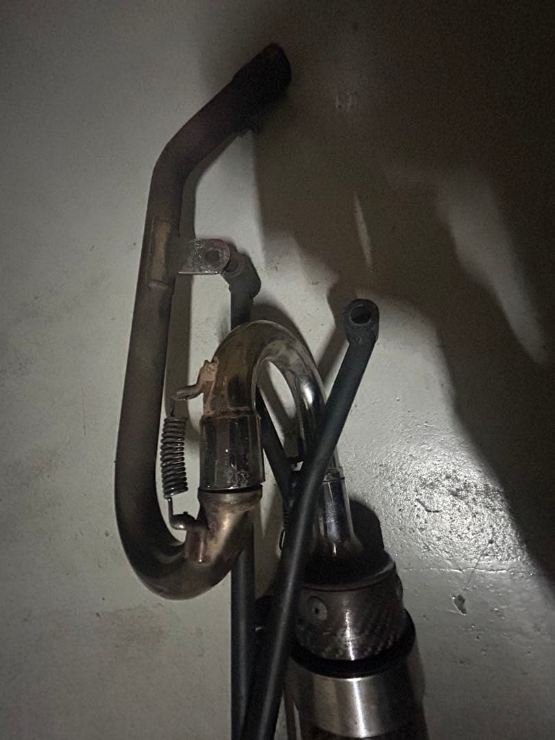 アドレスv125g トルネードベリアルマフラー