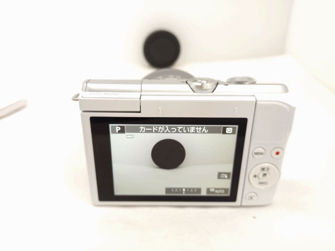 Canon EOS M200 EF-M14-45ｍｍレンズキットホワイト