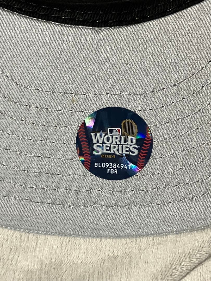 日本未発売　ドジャース　ワールドシリーズチャンピオンキャップ2024