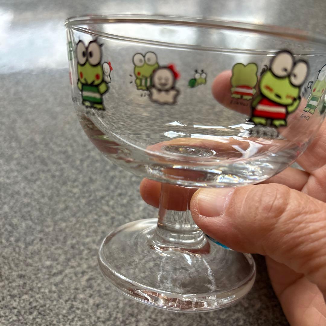 未使用サンリオみんなのたあ坊、けろけろけろっぴ、ランナバウツ.デザートグラス3個