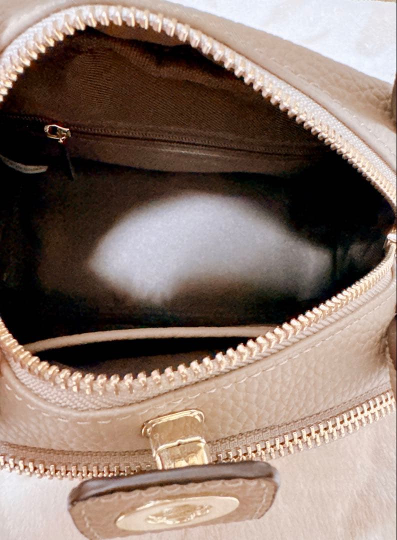 【極美品】上質本革×柔らかグレージュ♡HAYNIミニバッグ ベイビーロシェ