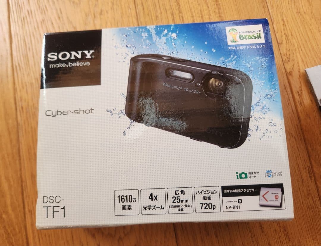 SONY Cyber-shot DSC-TF1　予備電池　サンディスク4GB2枚