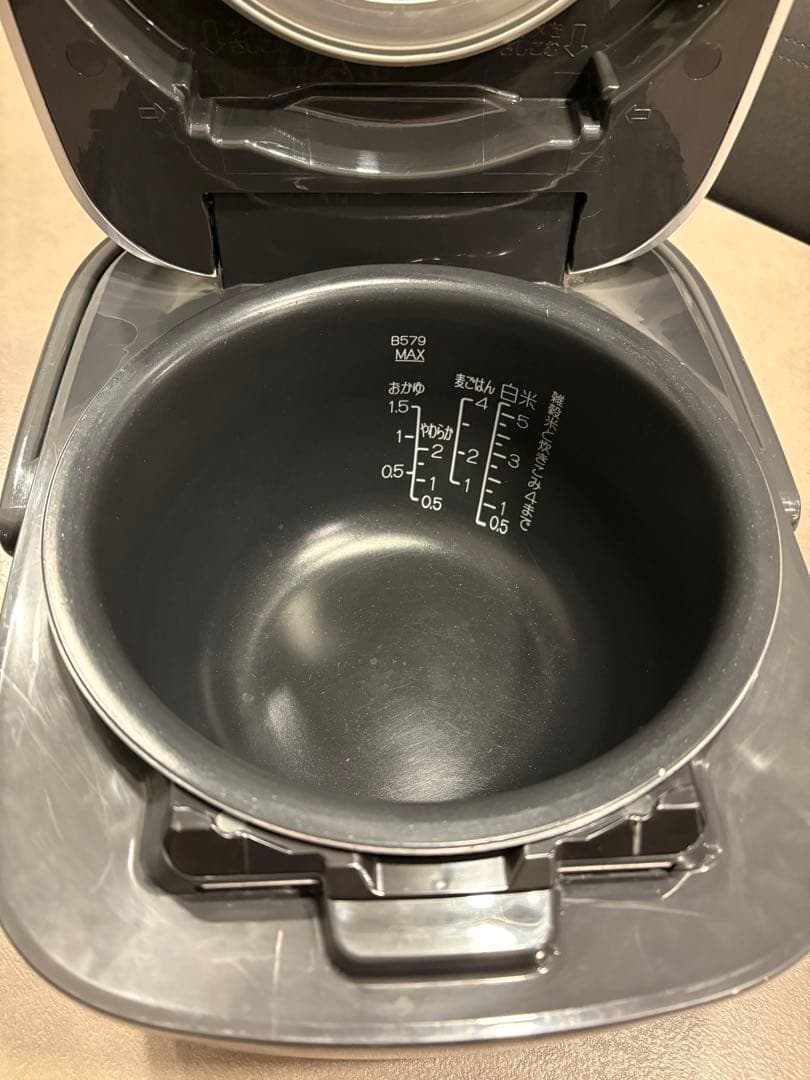 【圧力IH炊飯器5.5合炊き】象印 NW-JY10-BA ブラック