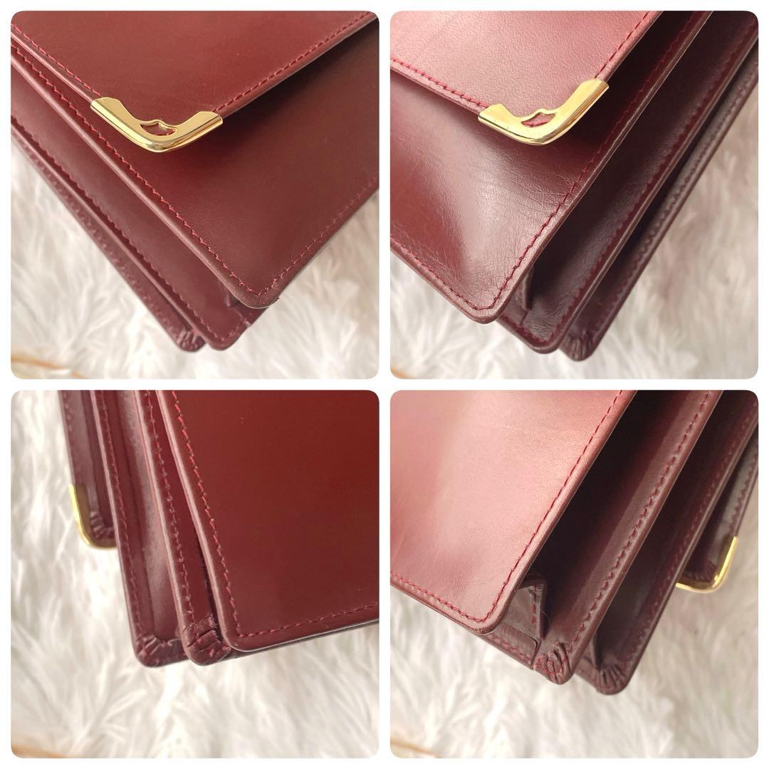 Cartier マストライン ロゴ型押し ボルドー フラップ ショルダーバッグ