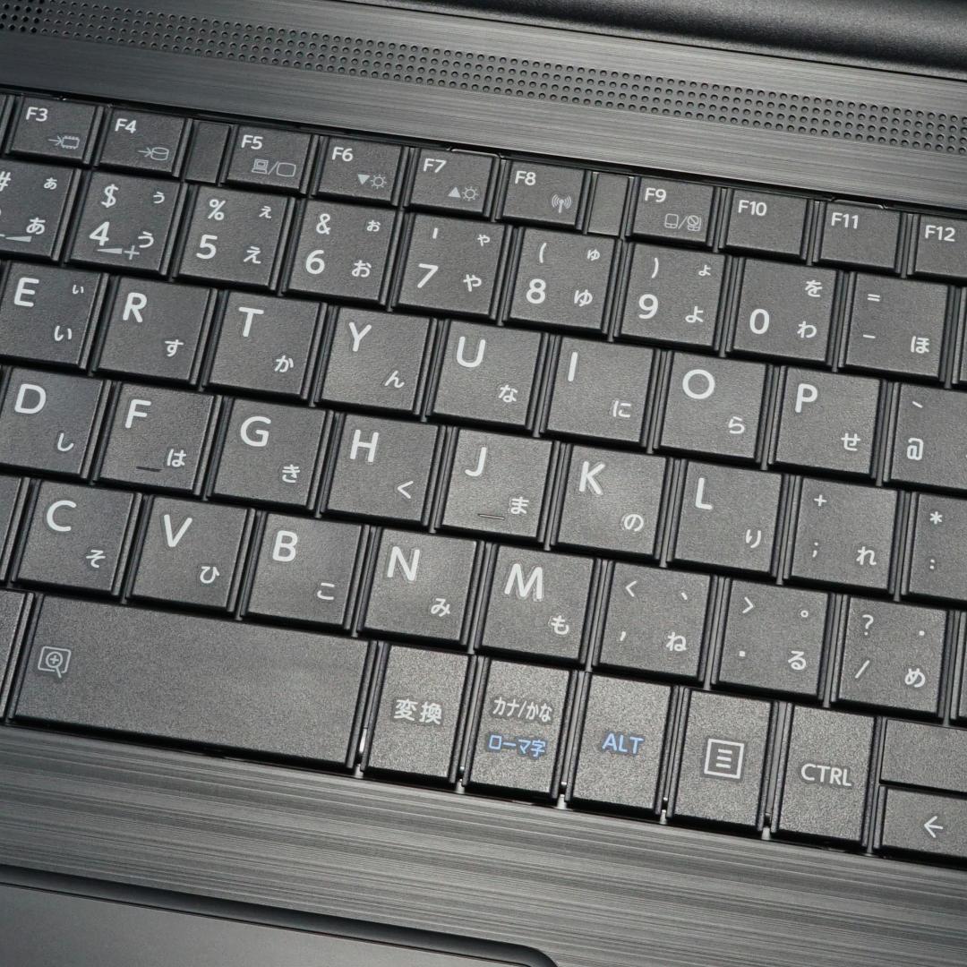 使用時間僅少で美品のバリ速仕様✨メモリ増設済✨１１世代コアｉ５に超高速ＳＳＤ搭載