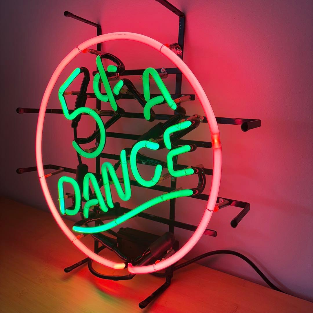 ネオンサイン　5c A DANCE