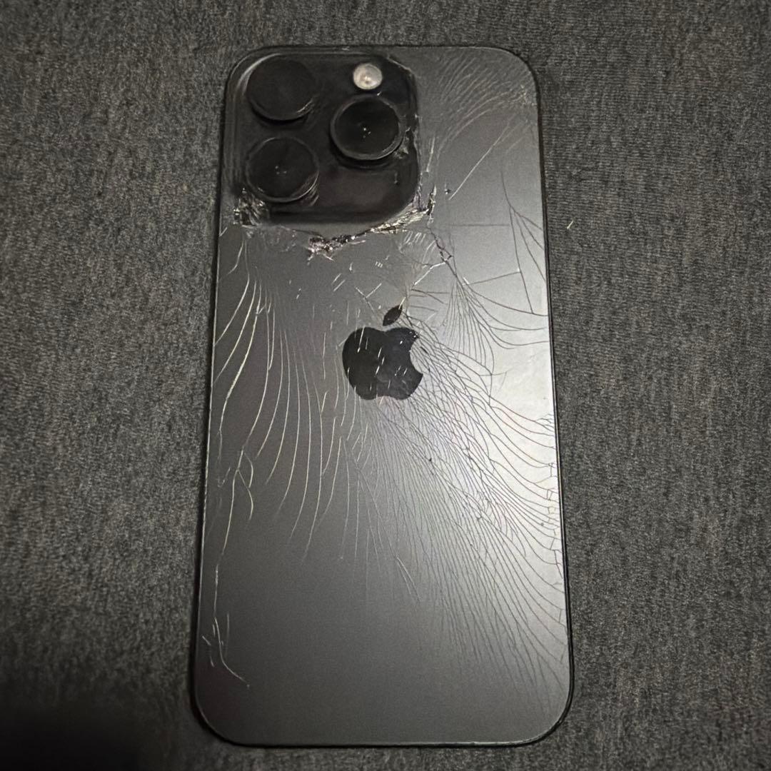携帯電話本体 iPhone15Pro