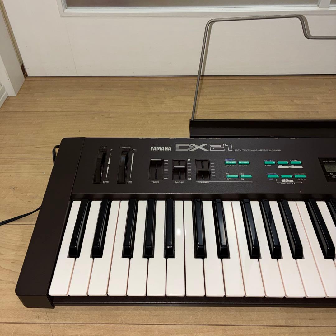 動作品　YAMAHA DX21 シンセサイザー　名機