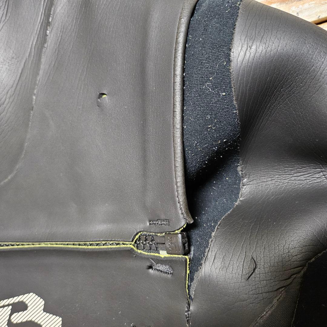 BEWET フルスーツ ウェットスーツ 黒 ノンジップ 裏地起毛 XL程？