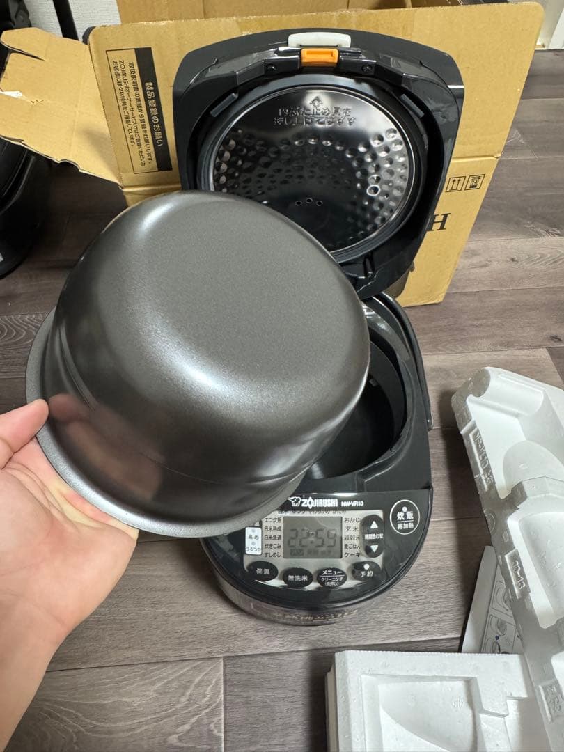 Zojirushi IH炊飯器 NW-VR10-BA 5.5合