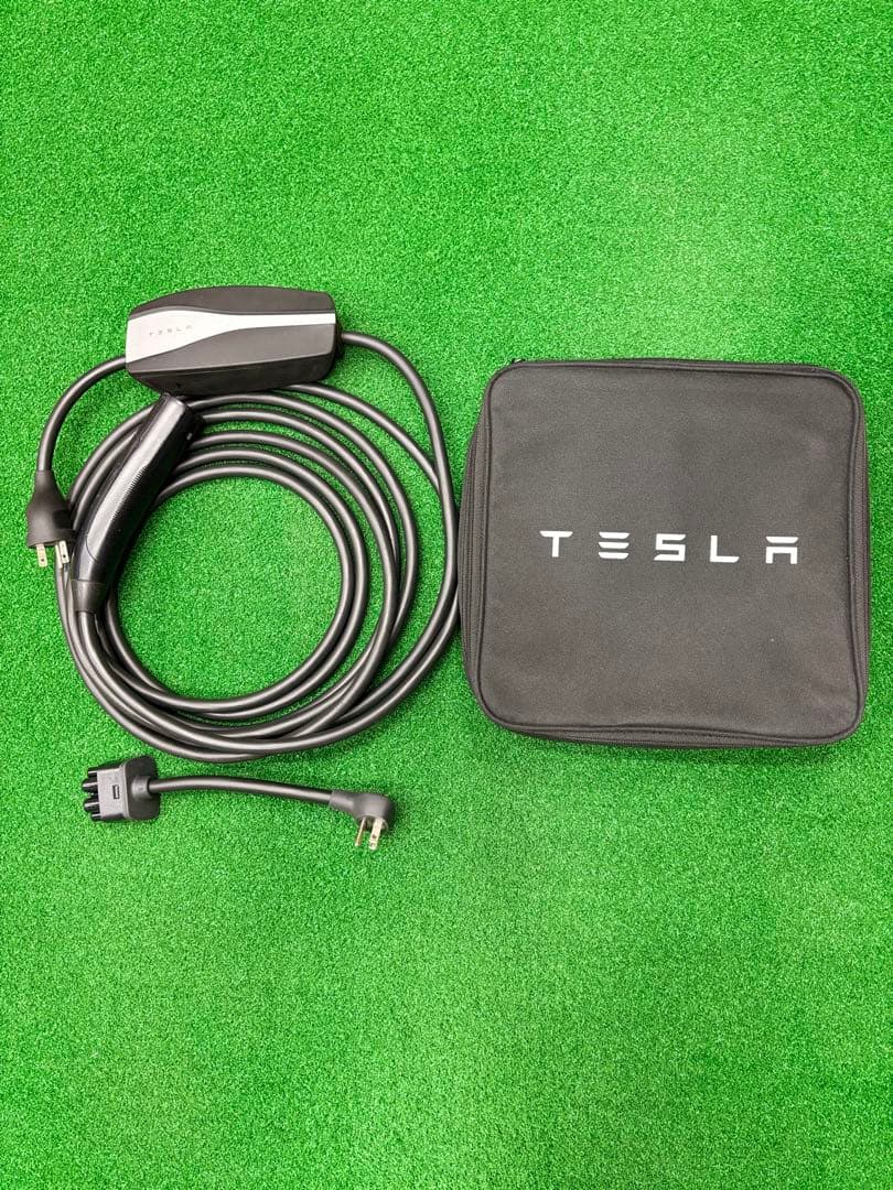 TESLA 充電ケーブル モバイルコネクター