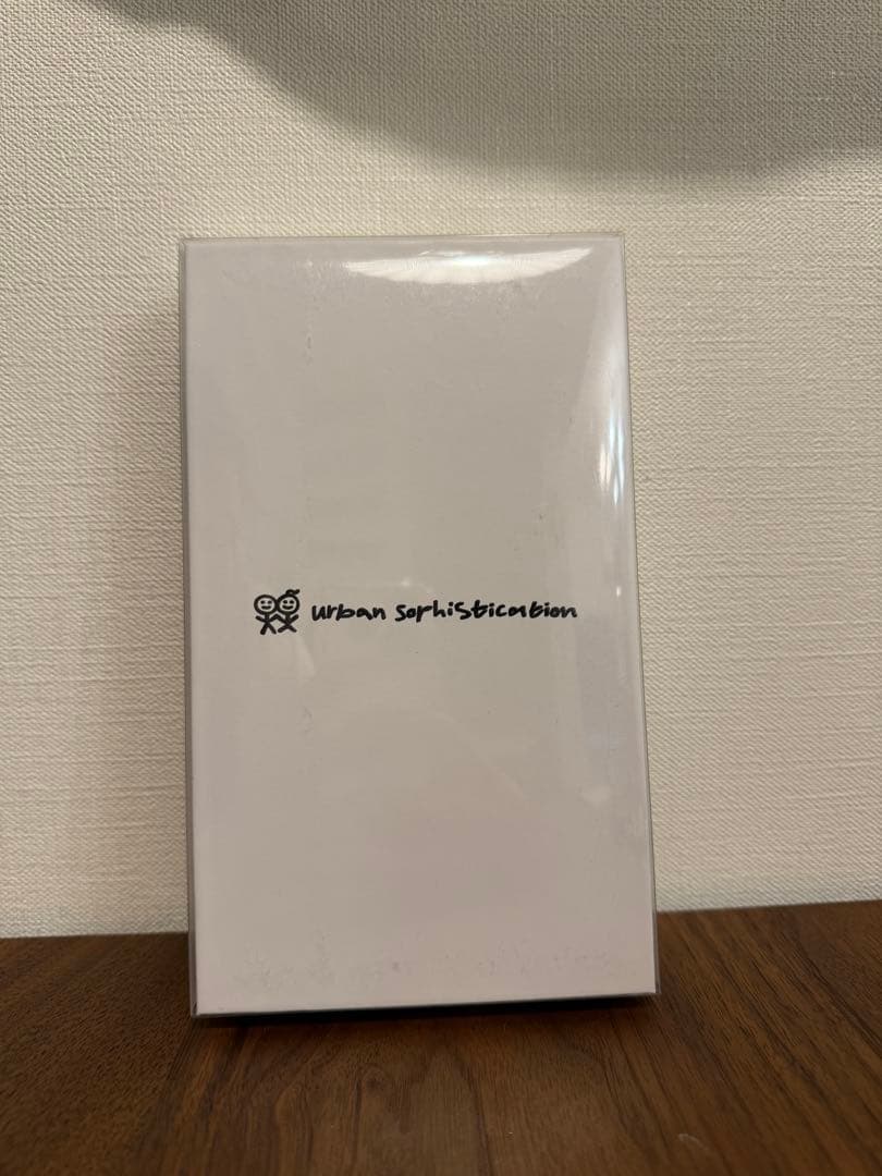 Urban Sophistication iPhone17proケース シルバー