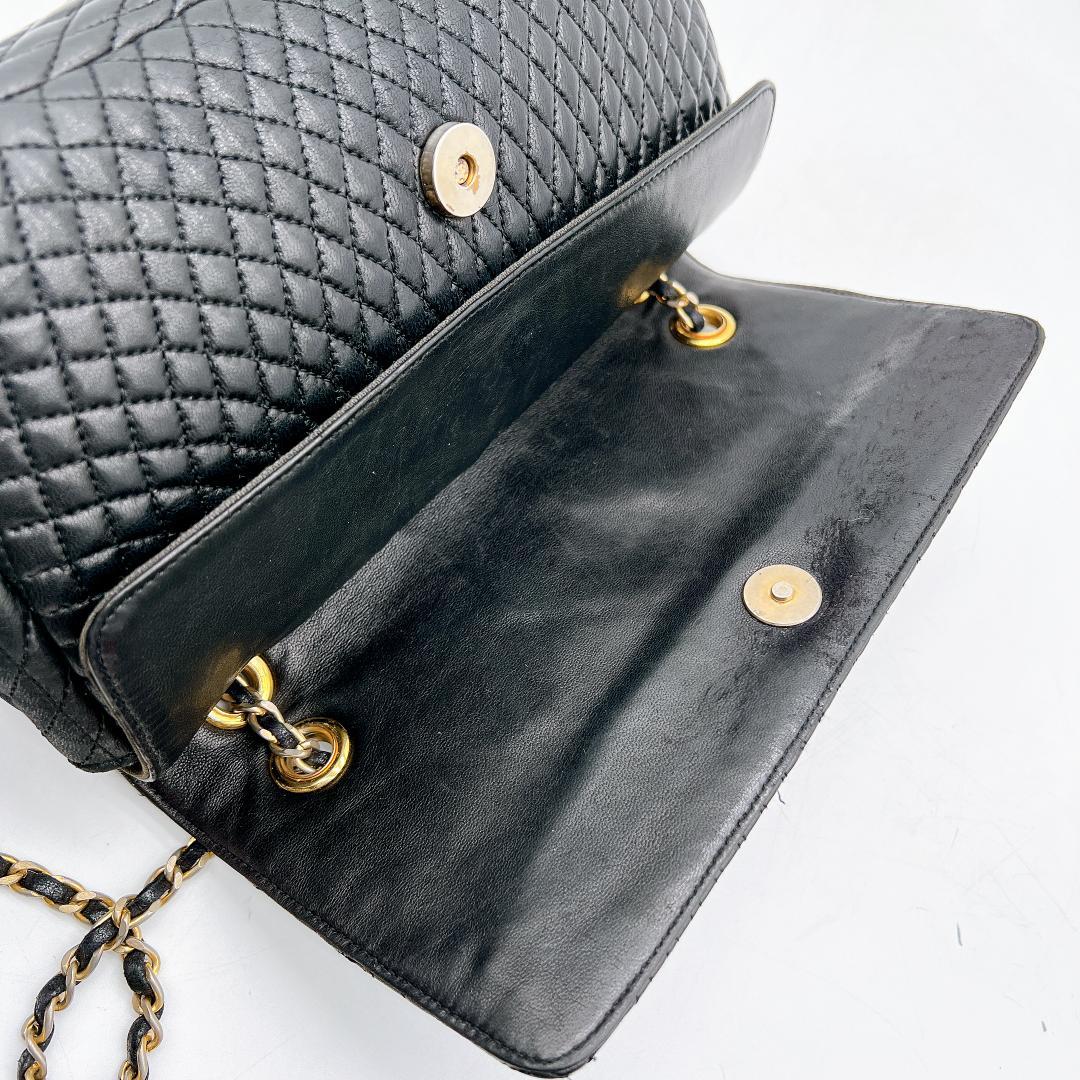 BALLY キルティング チェーン ショルダーバッグ　　ブラック f512