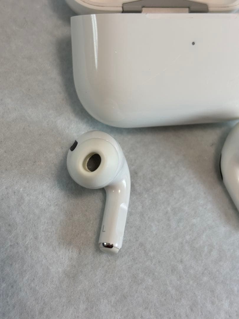 AirPods Pro ワイヤレスイヤフォン 本体