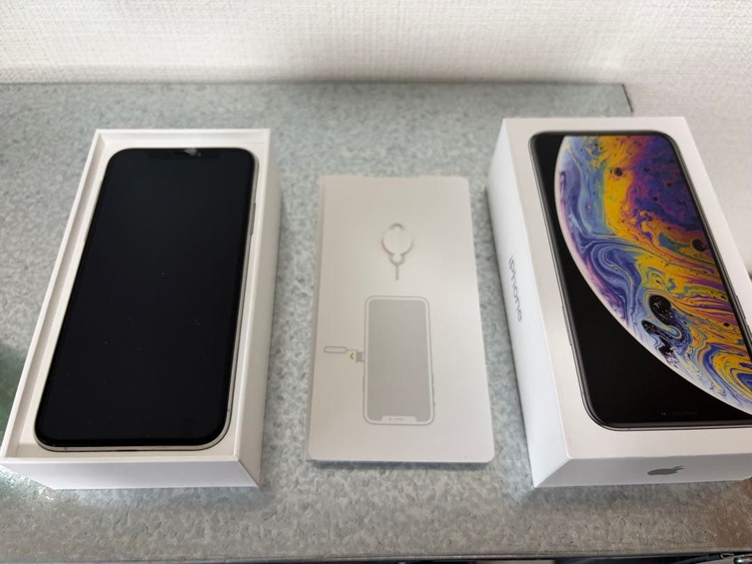 [値下げ]iPhone Xs 256G Silver