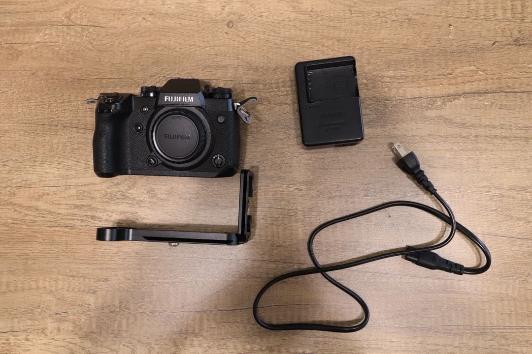 FUJIFILM X-H1 ボディ ミラーレスカメラ