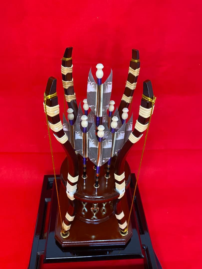 破魔弓　光鶴作　パノラマガラスケース・間口約２３×奥行約２３×高さ約３８㎝