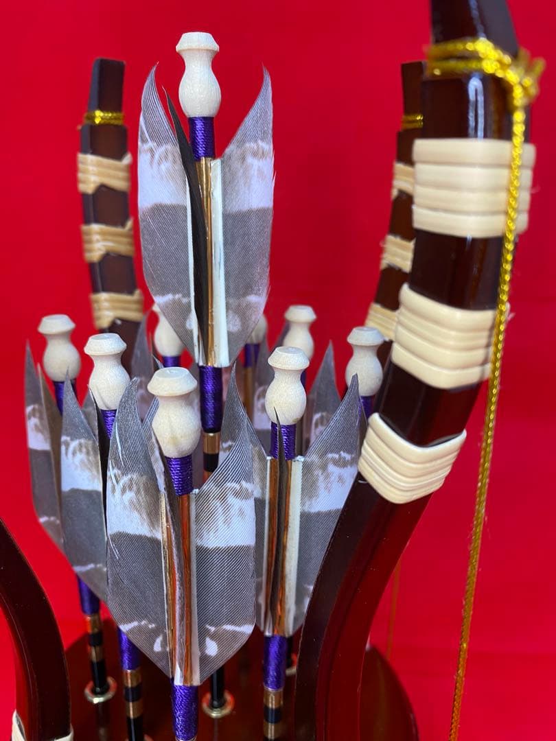 破魔弓　光鶴作　パノラマガラスケース・間口約２３×奥行約２３×高さ約３８㎝