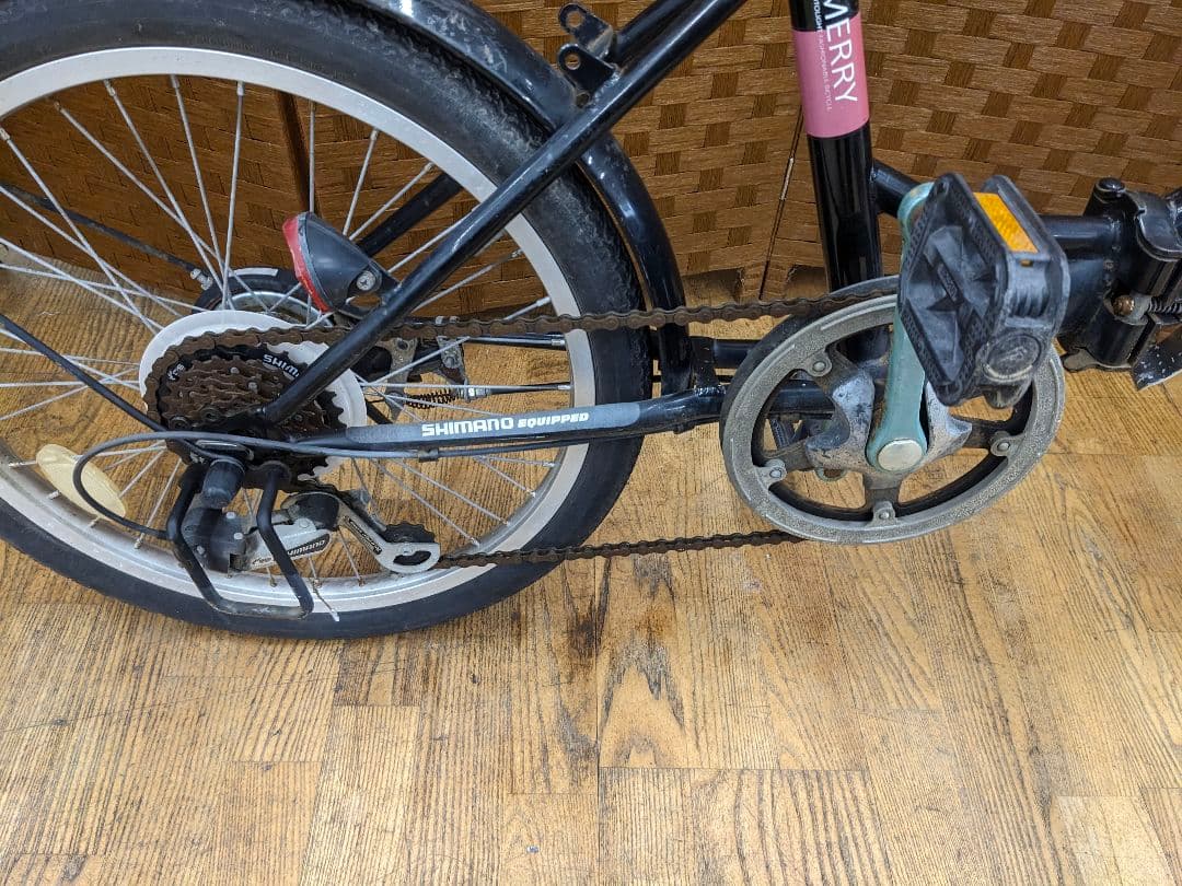 U051 折りたたみ自転車　20インチ　6段変速 オートLEDライト　ブラック