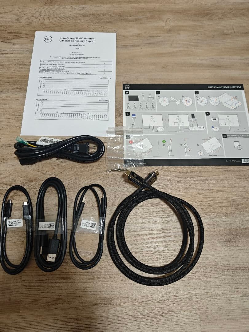 DELL 4Kモニター U3223QE 3840×2160 スタンド未使用