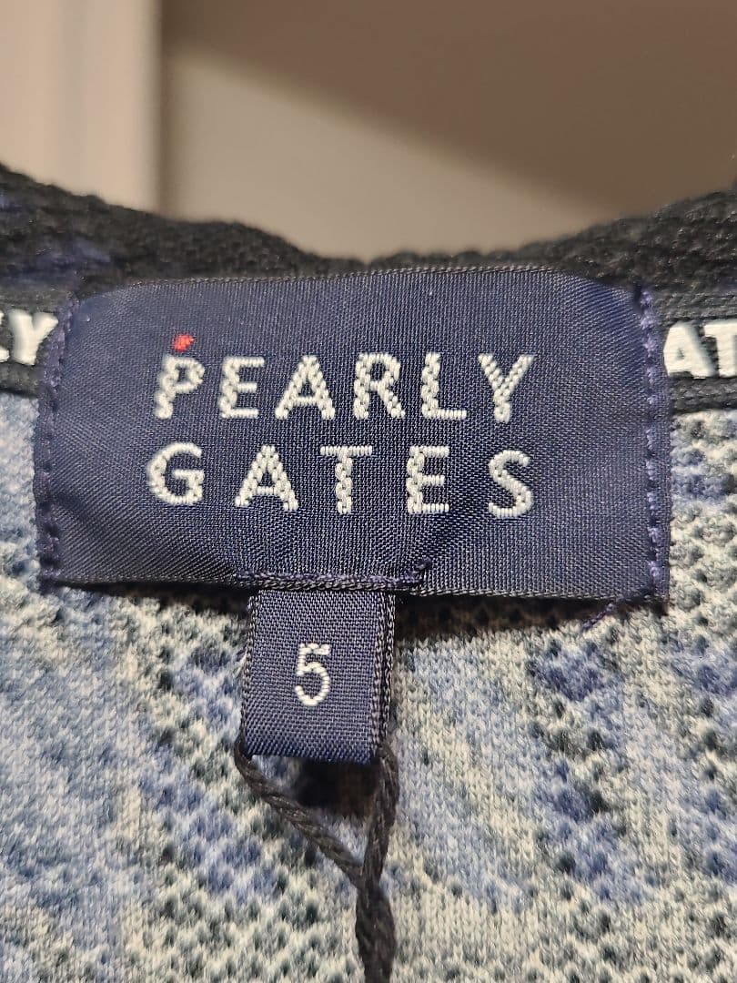 本日限定価格。新品未使用！パーリーゲイツ　メンズゴルフスウェットフーディー