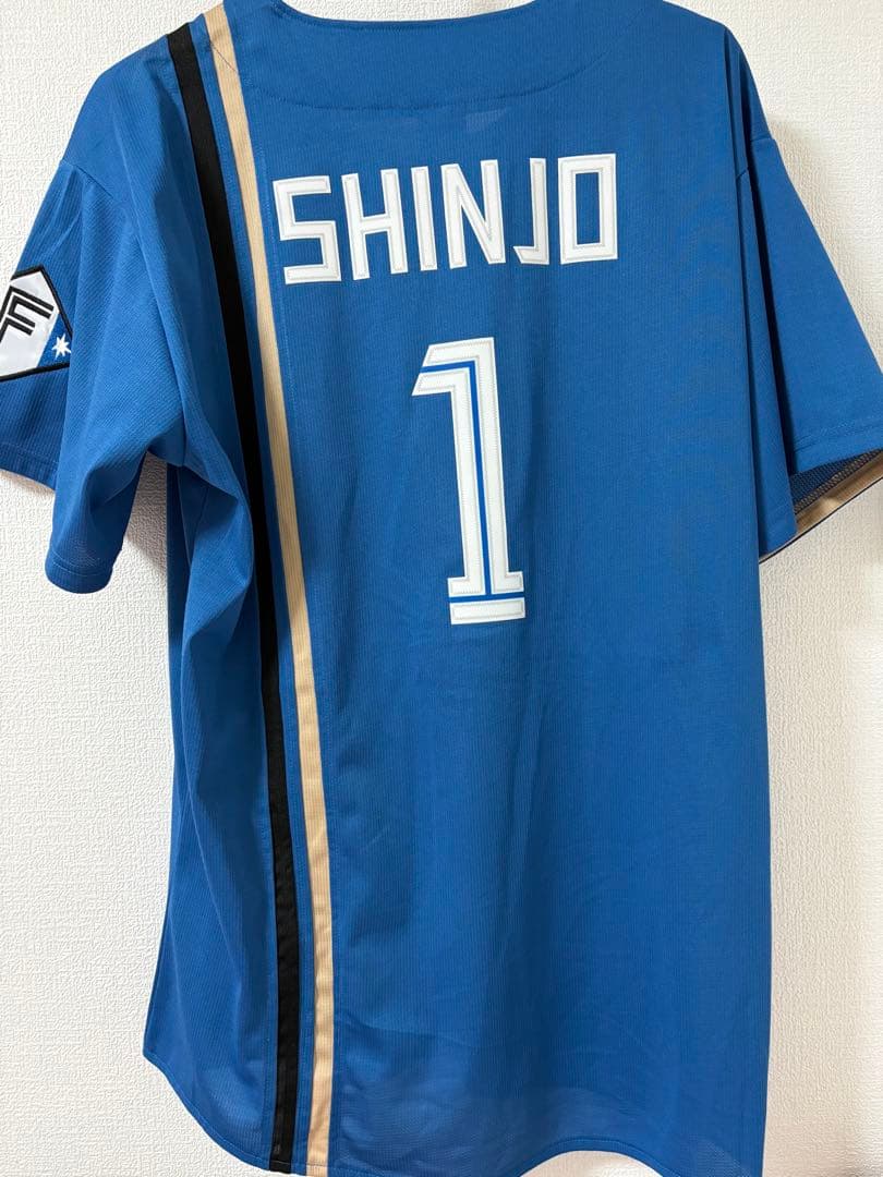 日ハム　ユニフォーム　ビジター　新庄監督