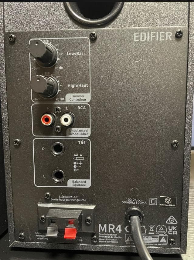 一郎さんご希望プチプチ梱包　美品Edifier MR4 ペア ブラック