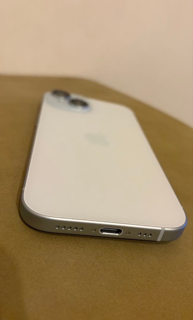 Apple iPhone 15 128GB 本体