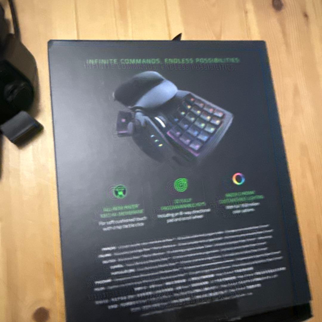 Razer Tartarus V2 メカメンブレンキーパッド