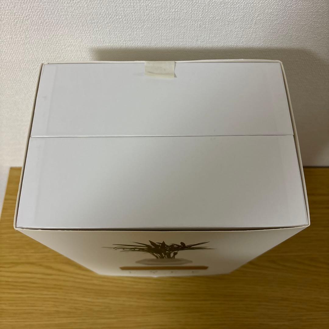 磁力で空中に浮かぶプランター　FLYTE LYFE