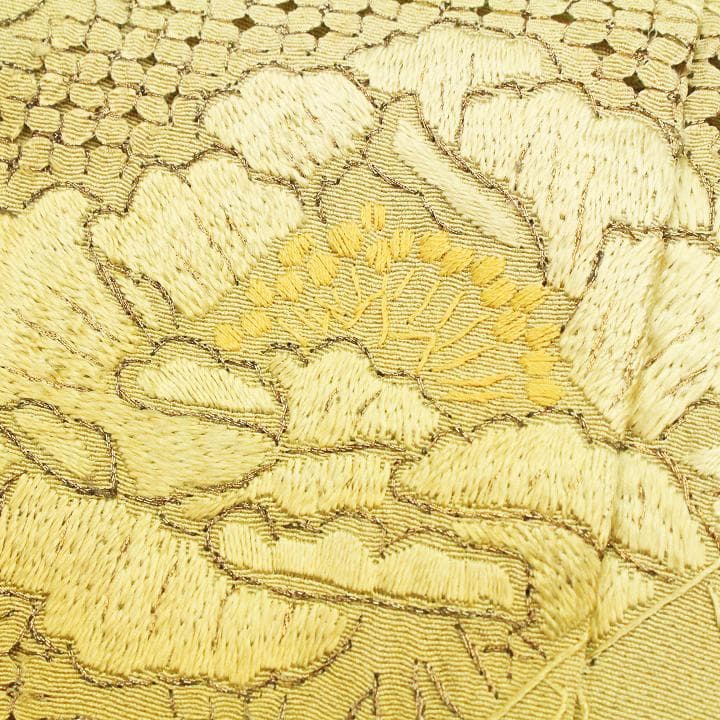 裄６６ｃｍ　エクリュの【三大刺繍】 ～相良・蘇州・スワトウ～　新品の訪問着です