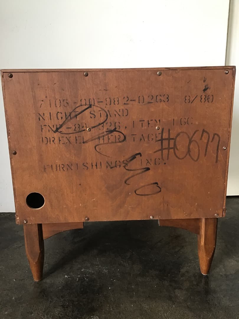 ドレクセル ヘリテイジ サイドテーブル ナイトテーブル米軍家具