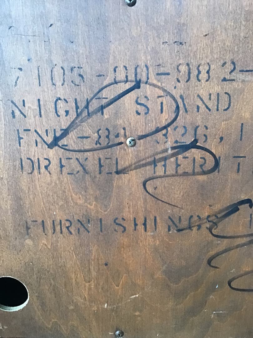 ドレクセル ヘリテイジ サイドテーブル ナイトテーブル米軍家具