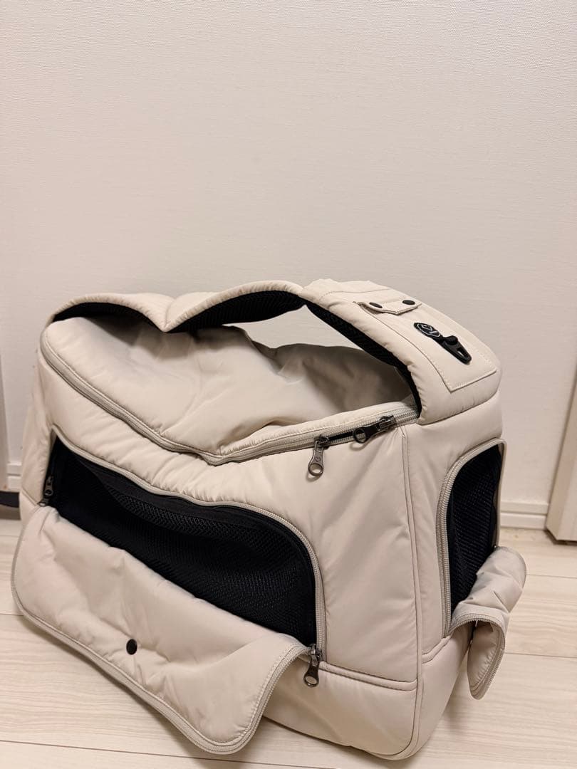 お値下げ！SSOOOK SLINGBAG(バッグ右）タグ付き　ベージュ L右