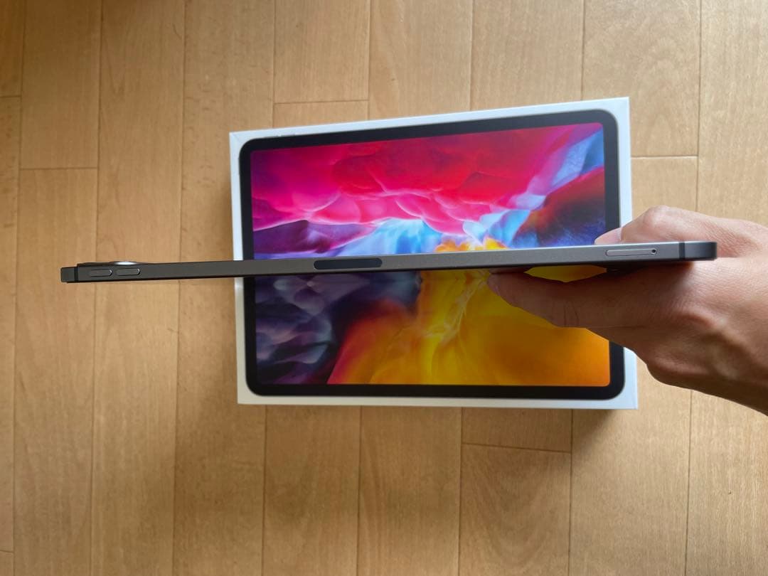 iPad Pro 11インチ スペースグレー Magic Keyboard付き