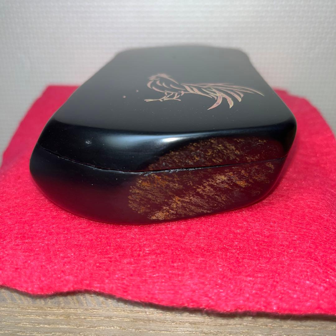 ⭕️超　希少　鍋倉漆象嵌硯　軍鶏を象嵌　女性好み作品　手間かかる