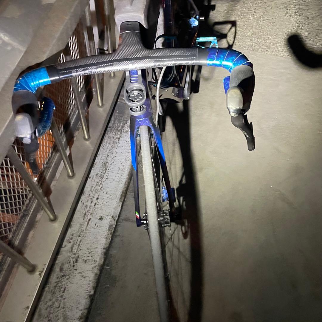 カーボンロードバイク　JAVA VISION サイコン付き