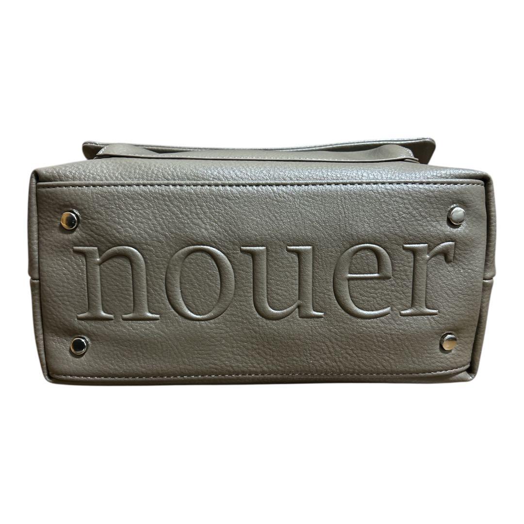 【極美品】nouer ヌエール ボトムエンボスロゴバッグ ショルダーバッグ