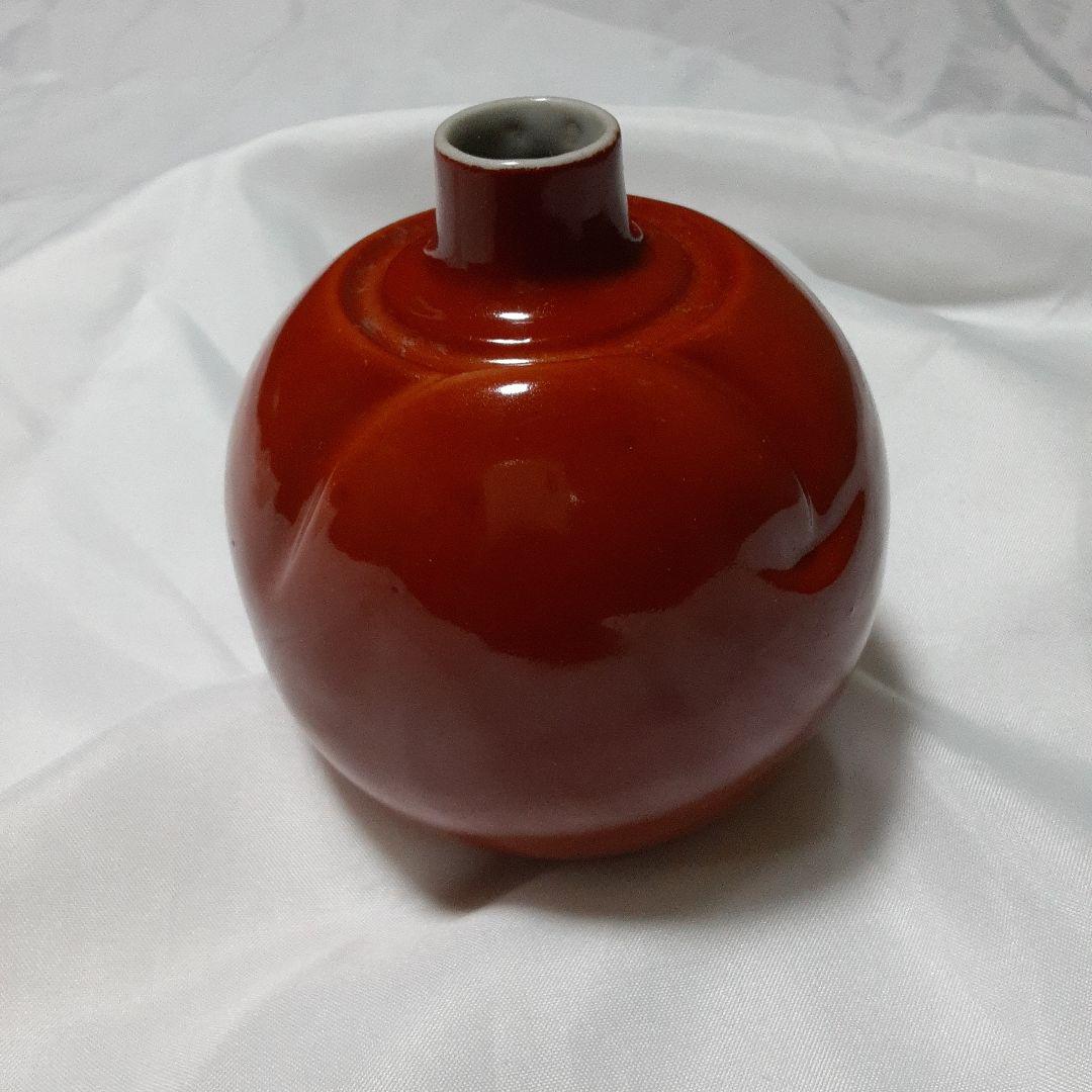 赤い球形花瓶有田焼辰砂釉