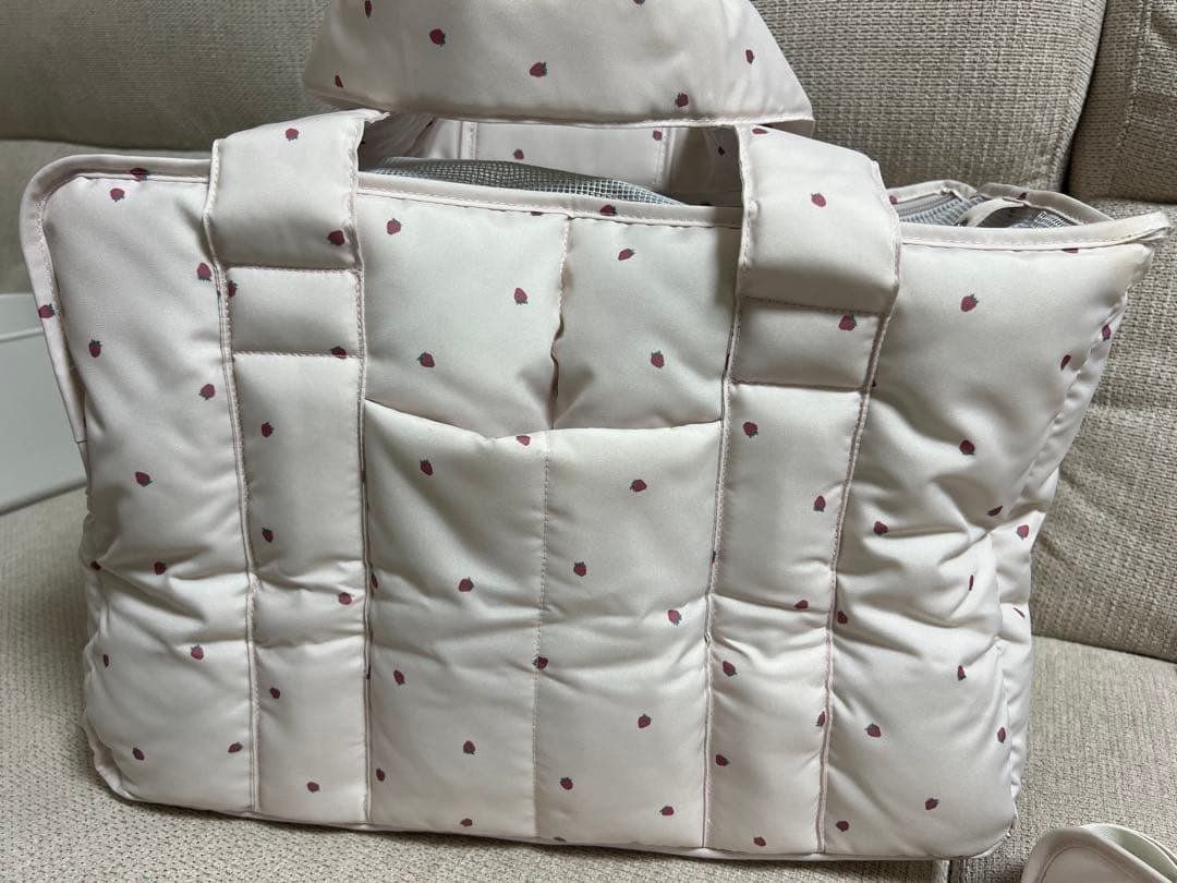 ジェラートピケ ストロベリー柄キルティングキャリーバック ペット 値下げ中