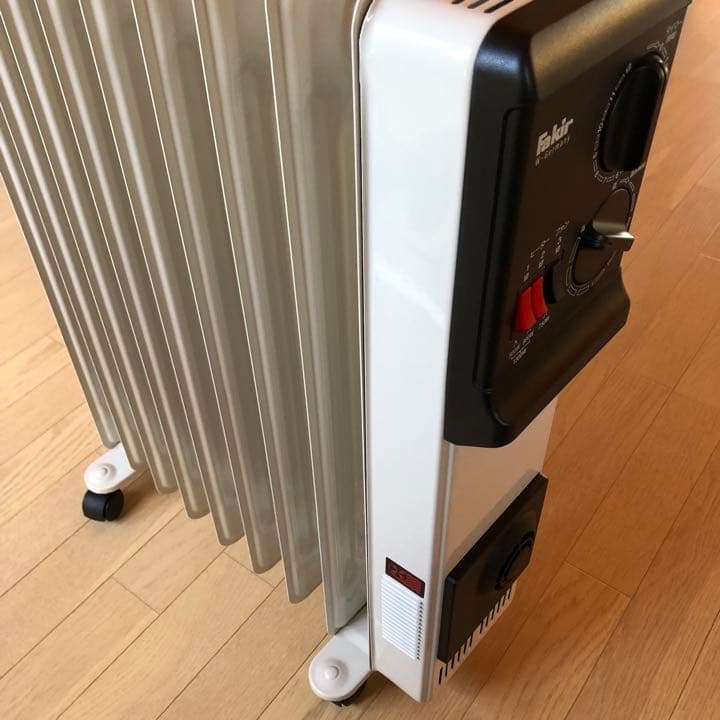 オイルヒーター　Fakir  ファン　キャスター付