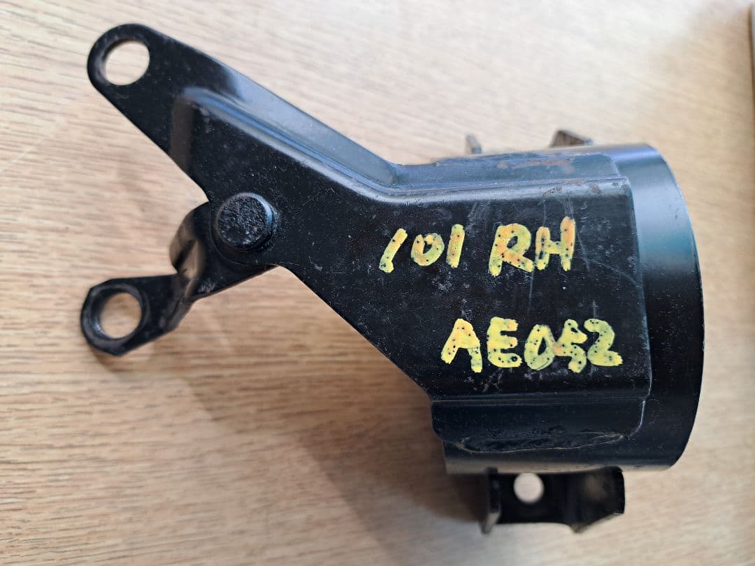 TRD強化エンジンマウント 4AGEU(5バルブ)用中古品 左右セット