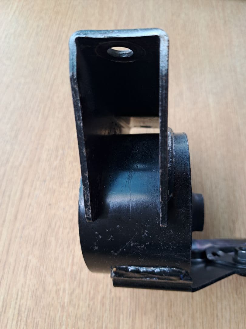 TRD強化エンジンマウント 4AGEU(5バルブ)用中古品 左右セット