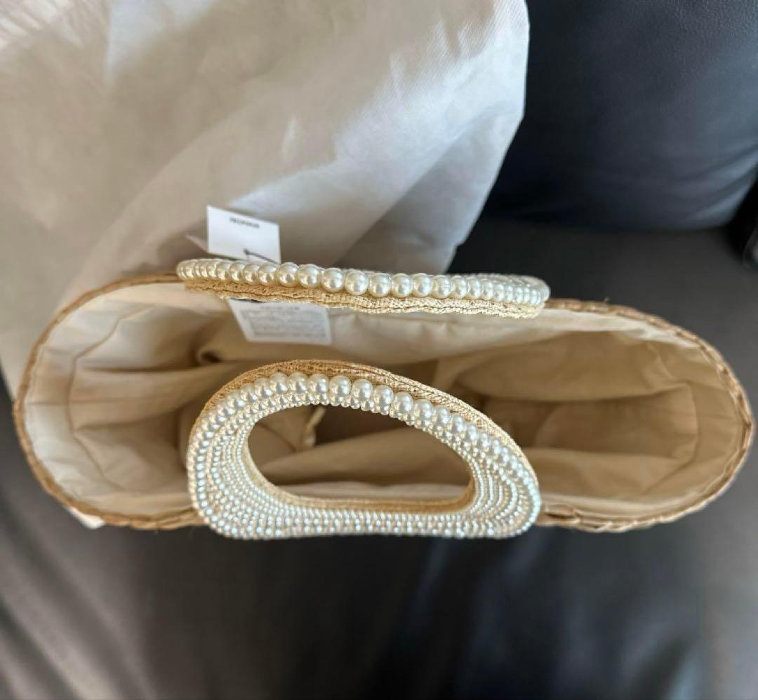 【保存袋付・タグ付・未使用】アナトリエ　かごバッグ　パール