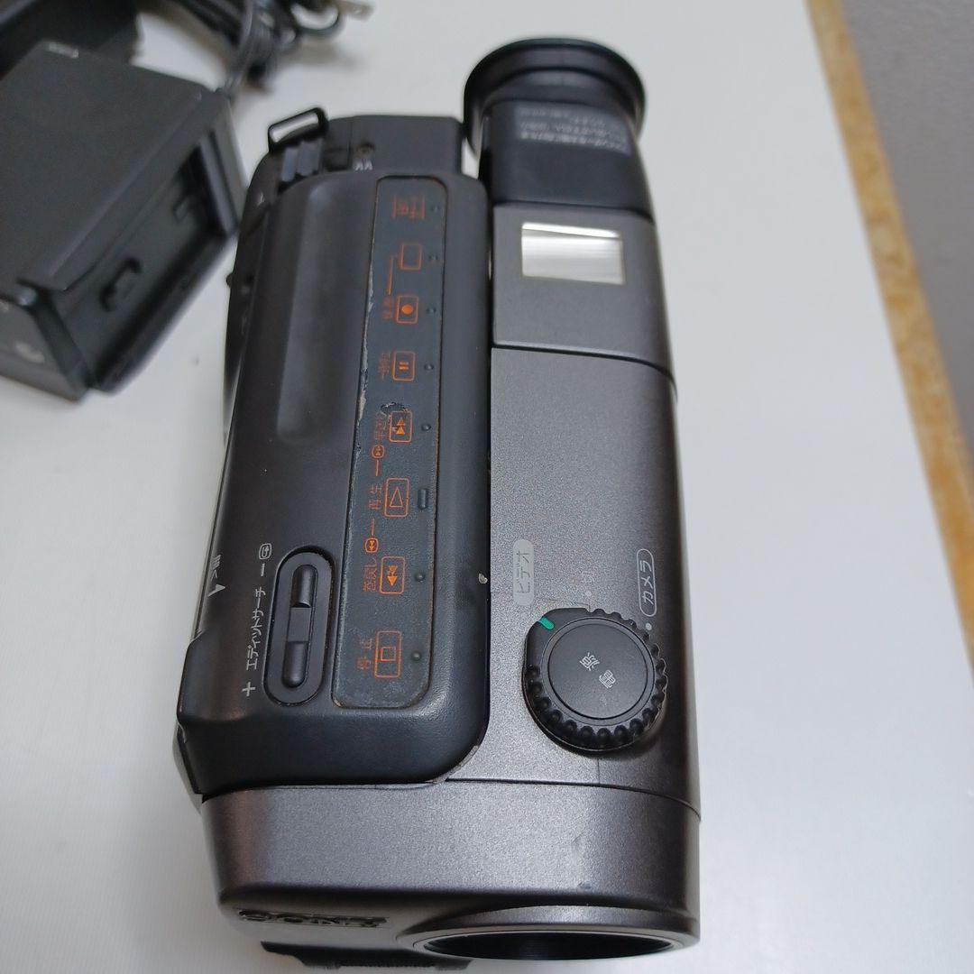 稼動品！SONY video Hi8 Handycam （CCD-TR11）
