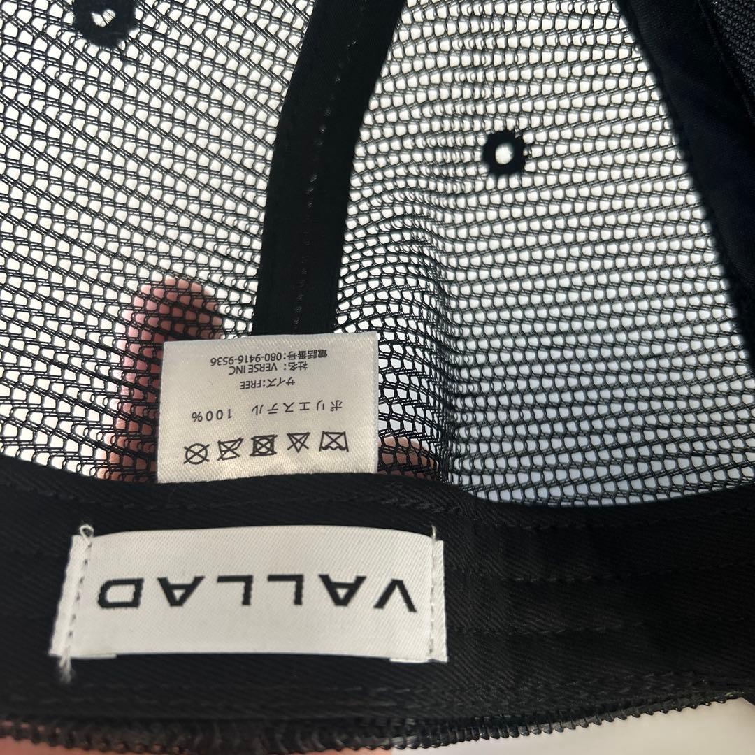 VALLAD ブラック トラッカーキャップ