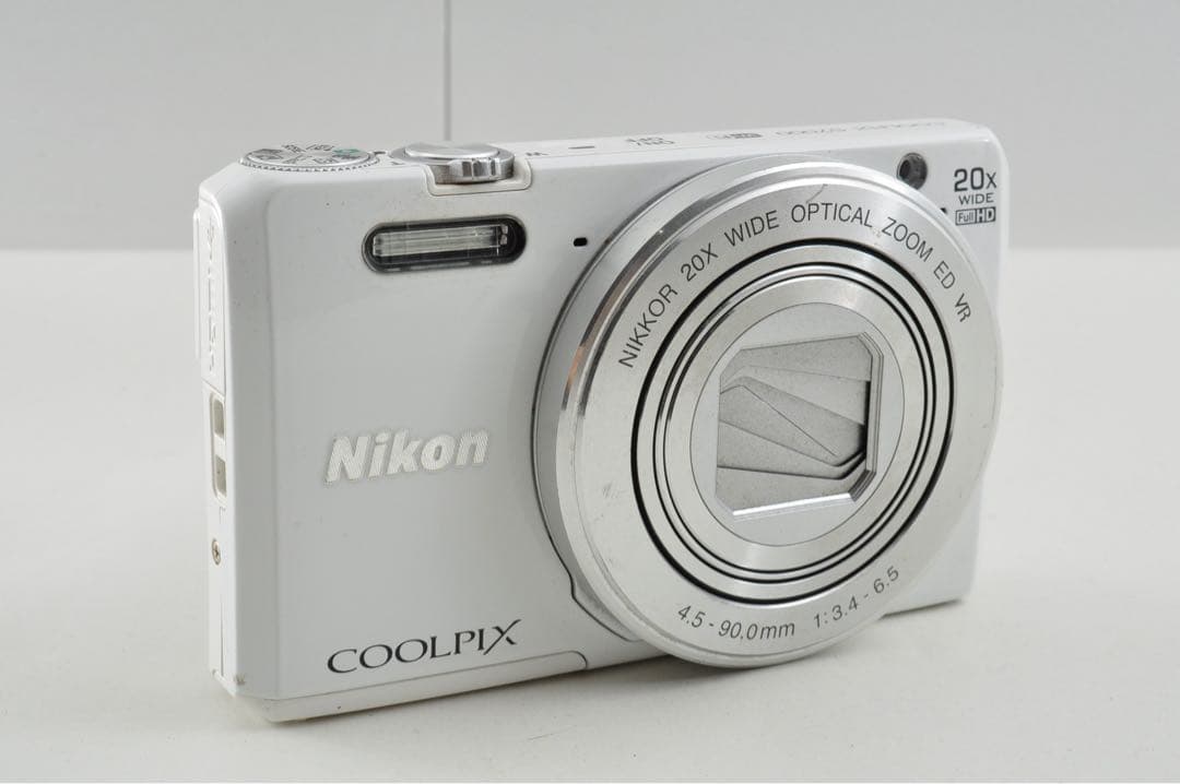 Nikon COOLPIX S7000 ホワイト デジカメ