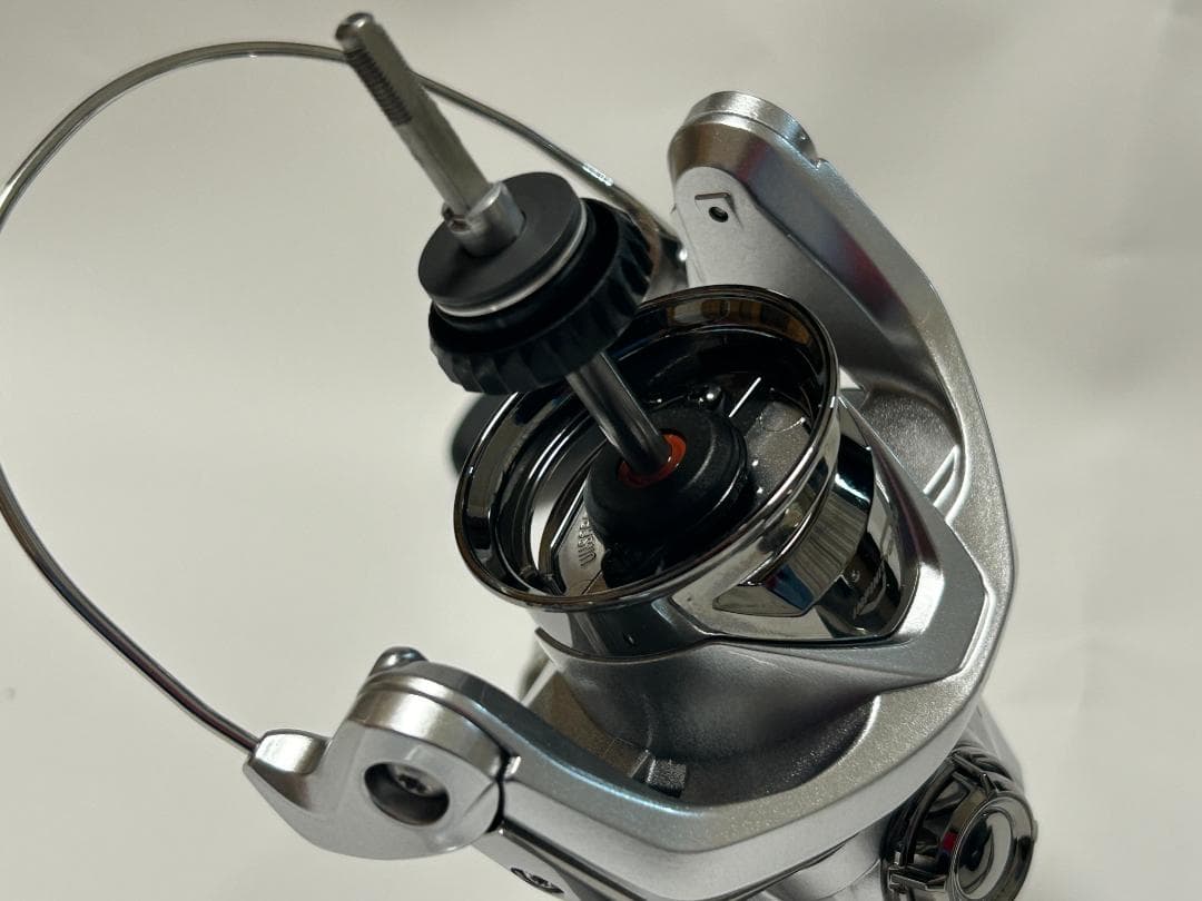 シマノshimano　23ストラディック4000MHG　一回でも使ったこともない